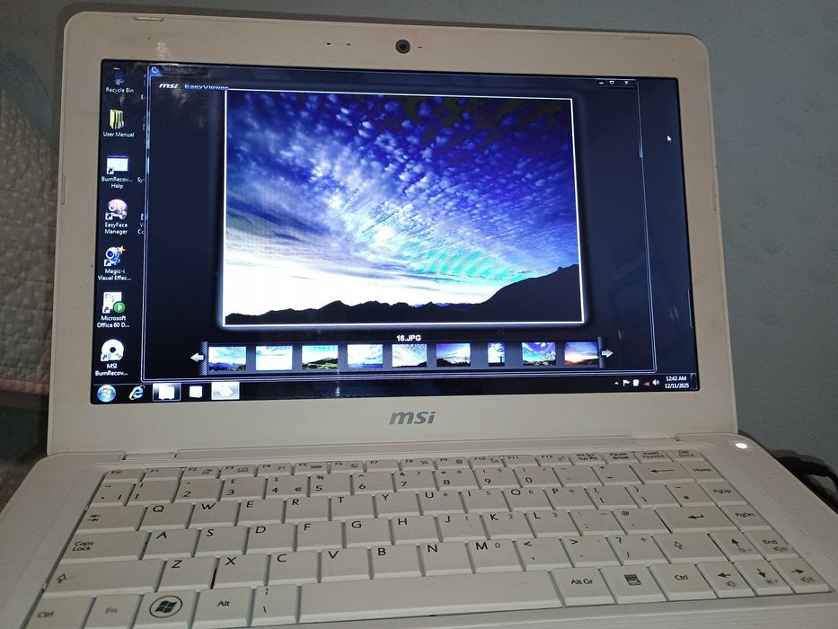 Laptop notebook MSI X410 slim alb functional