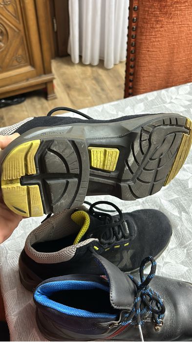 Vand bocanci  uvex si atlas