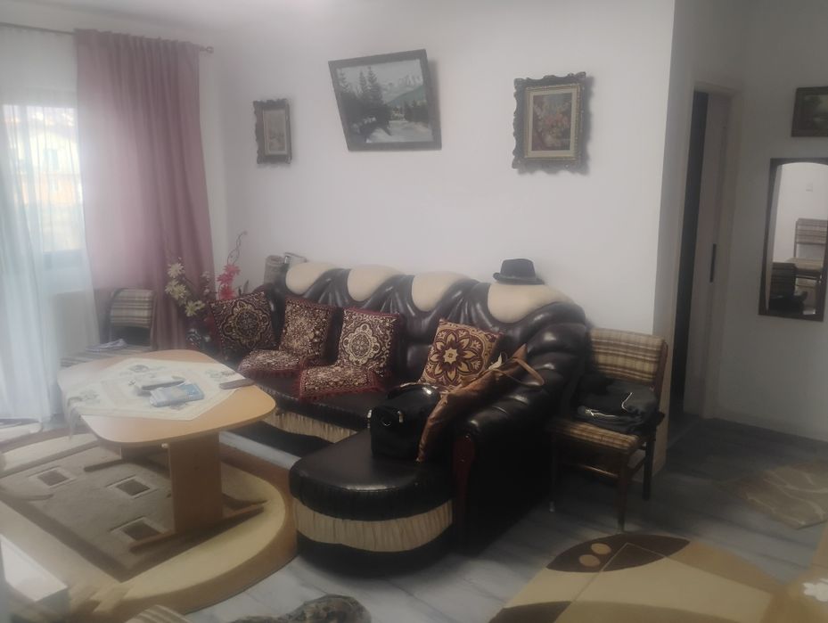 Proprietar Vând urgent apartament 2 camere