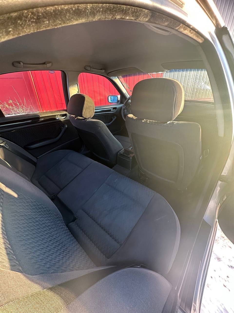 Продавам BMW e 46 на части
