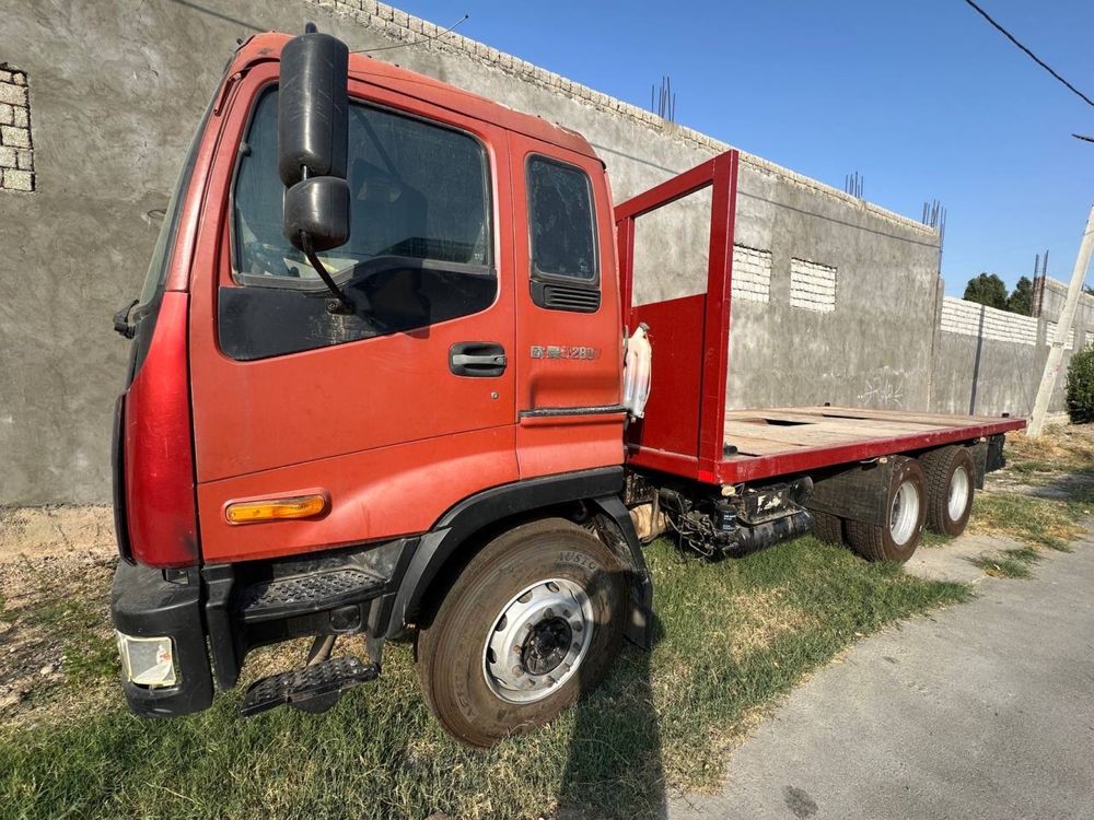 Foton konteyravoz