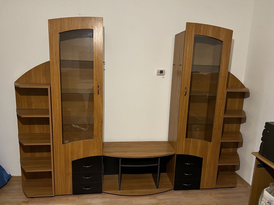 Vând mobilier pentru sufragerie/living!