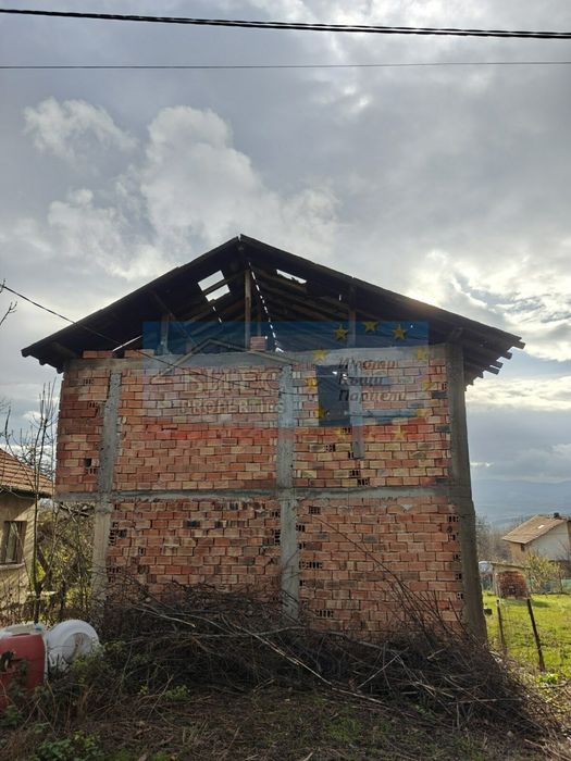 Къща в с. Големо Бучино