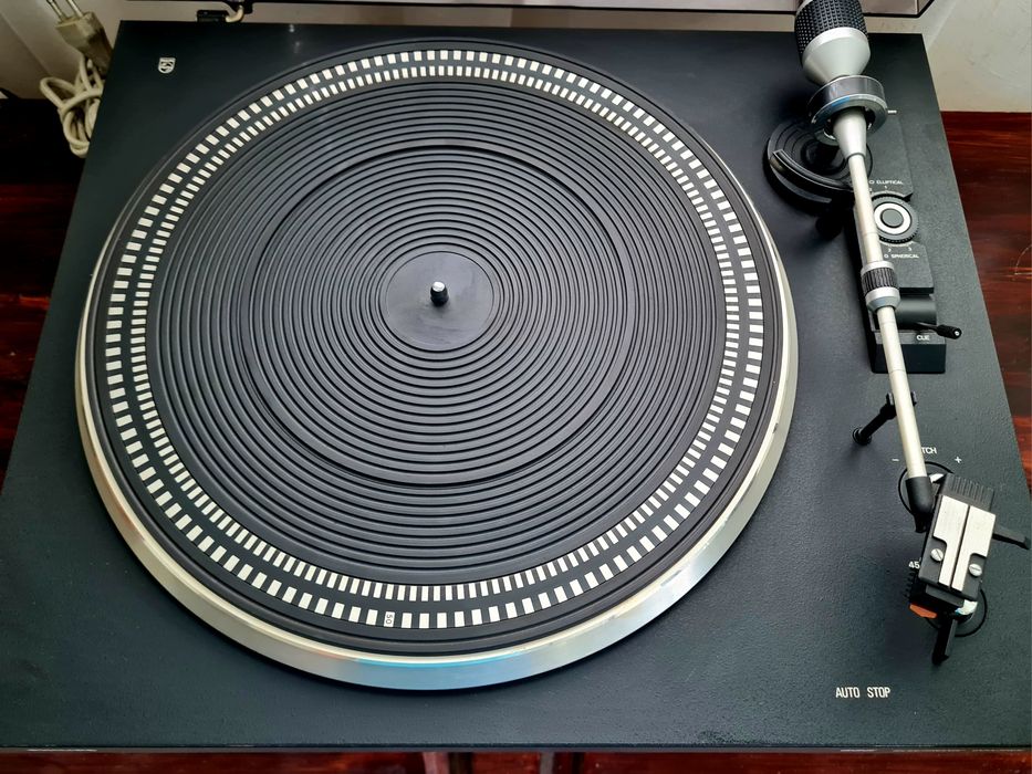Philips 685 Electronic control грамофон