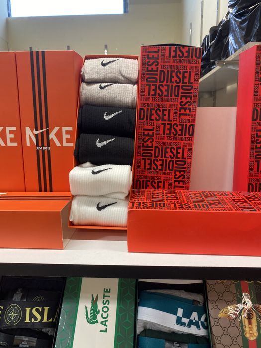 Sosete nike calitate superioara 6 perechi 80 lei