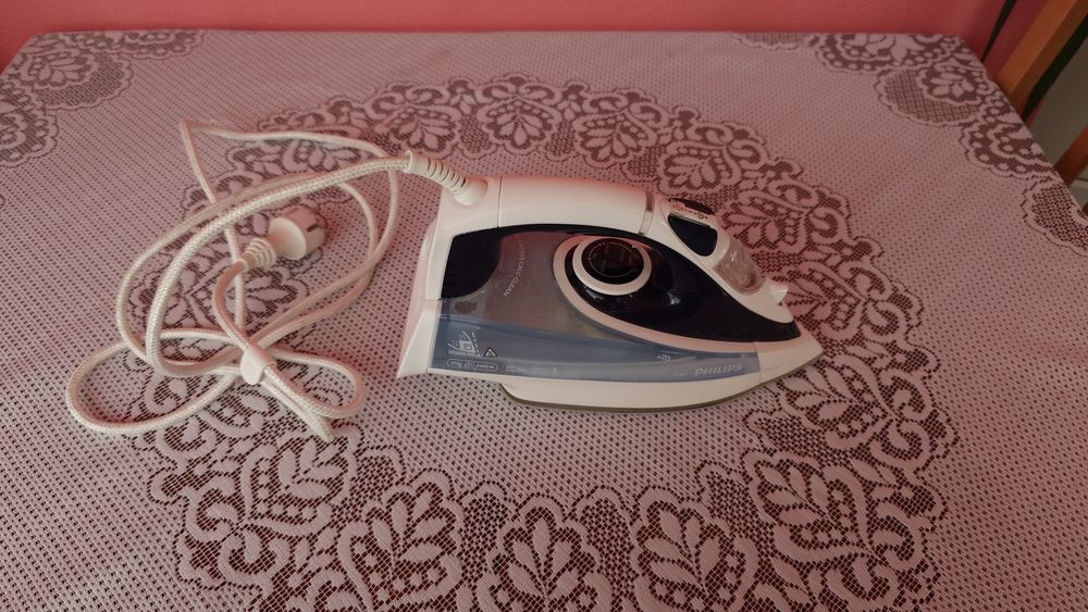 Fier de călcat Philips Azur, 2400W, cu abur