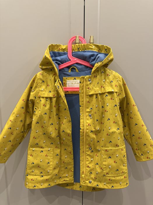 Курточка -ветровочка на весну . Бренд Mothercare