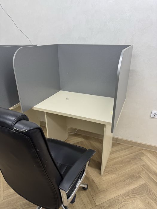 Стол для занятие уроками