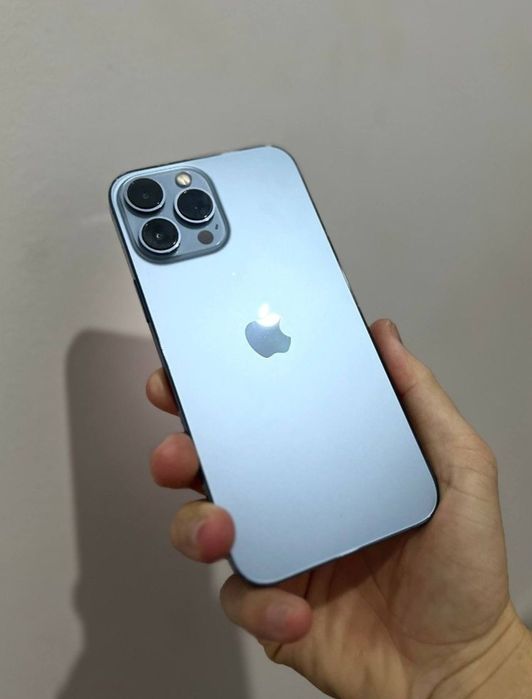 IPhone 13 pro blue