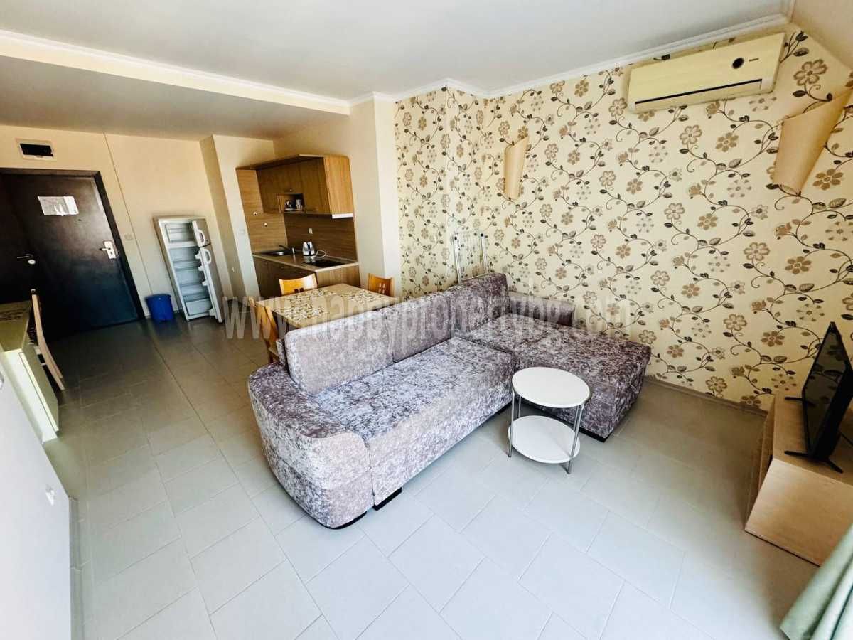 Продава се Двустаен апартамент в Свети Влас - 76 кв.м за 1119 €/кв.м - Снимка #1