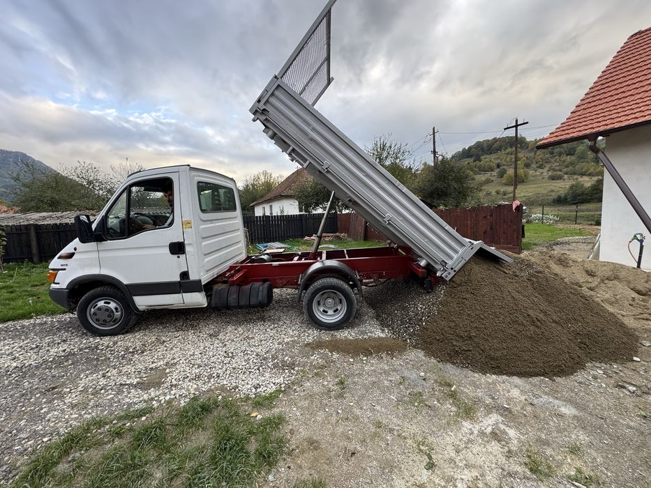 Transport agregate , marfa , moloz etc.