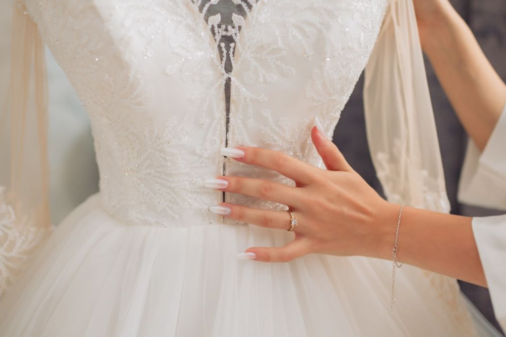 Vând rochie de mireasă