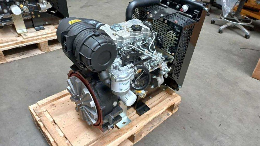 Motor complet Perkins 403A-11 nou sau second hand