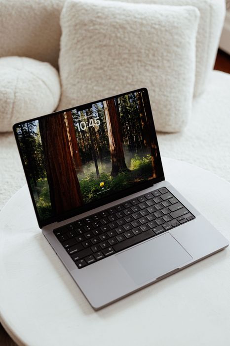 Macbook Pro M1 PRO 14" 1Tb 16gb ram Space Grey 2021 IMPECABIL