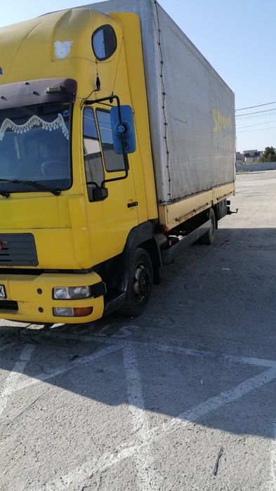 Camion MAN LE 180 C