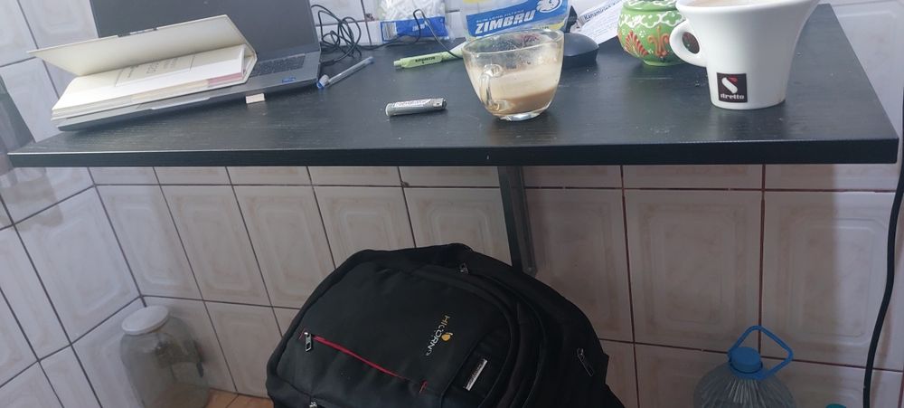 Masa pliabila de perete