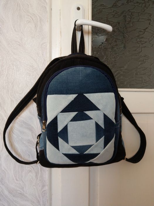 Раница от дънков плат