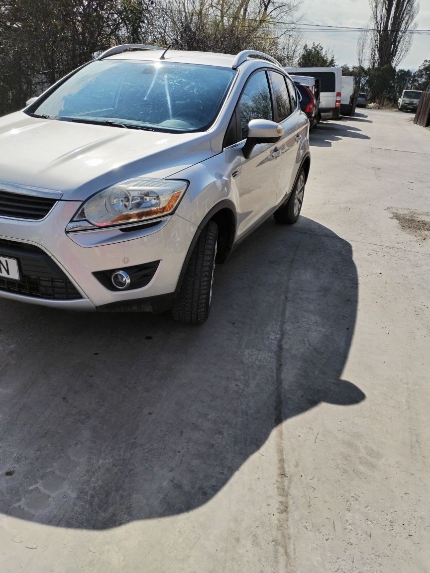 Vând Ford kuga 4*4