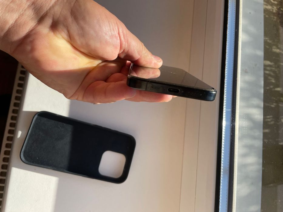 iPhone 16pro със гаранция