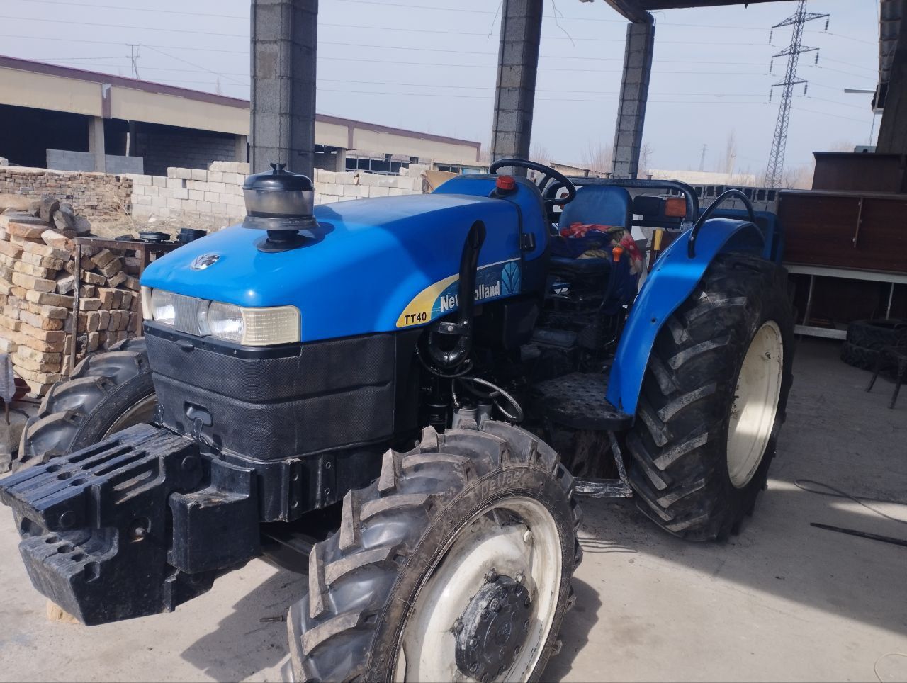 New Holland TT40 traktori sotiladi