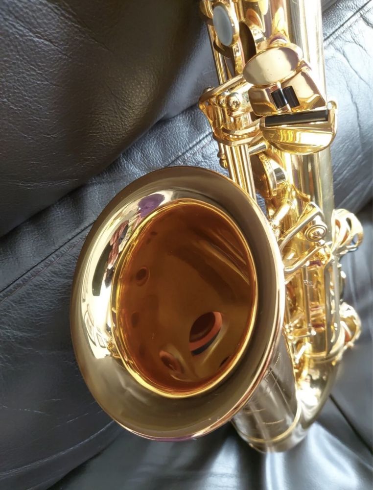 Vând saxofon Yamaha Yas 62