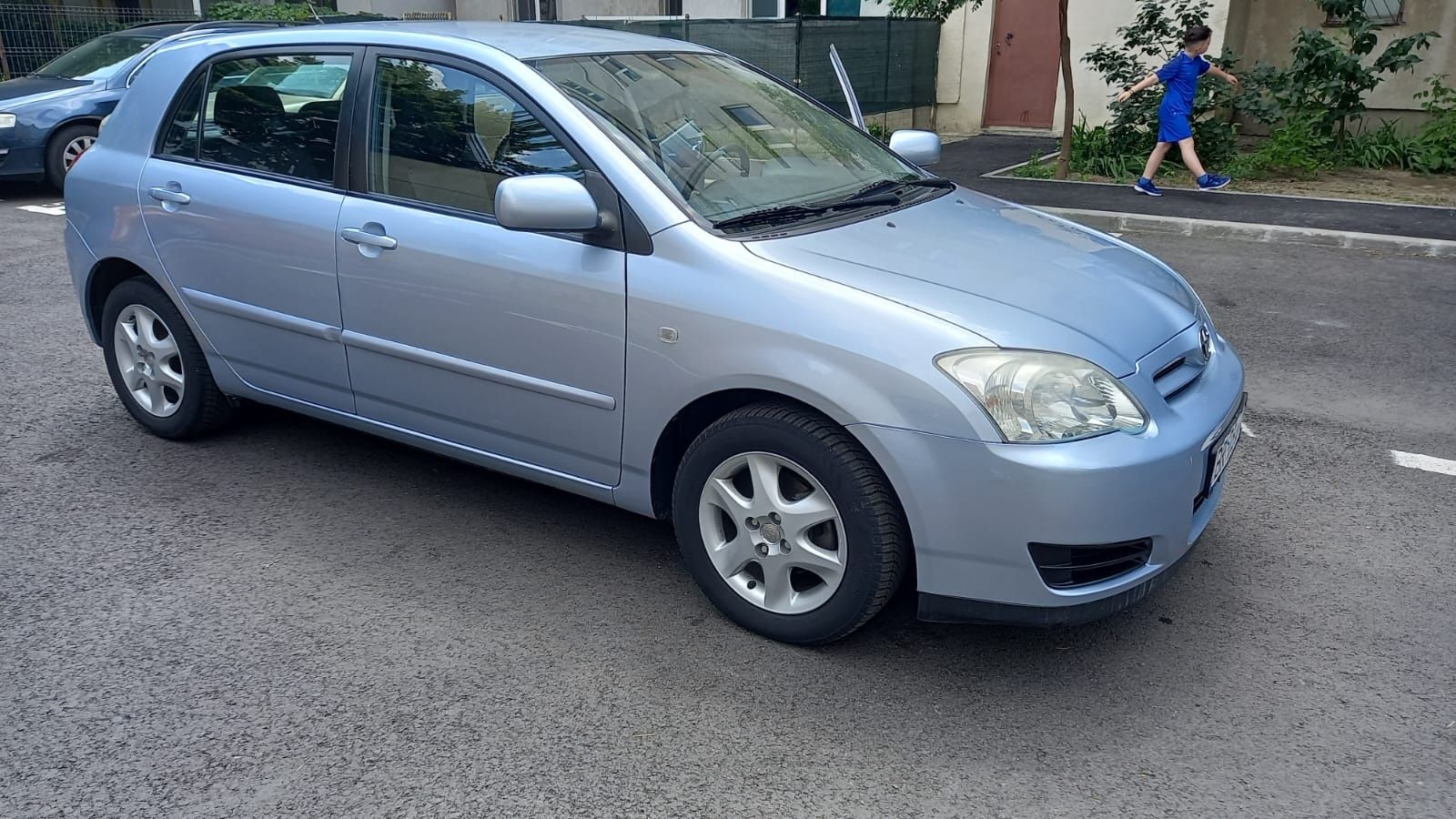 Vând toyota corrolla hatchback 2007
Unic proprietar
Km reali 83000 km