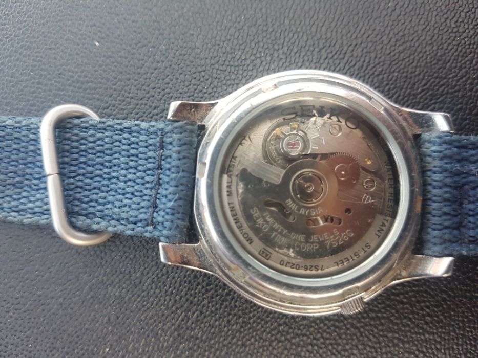 Ceas automatic Seiko funcționează excelent, foarte precis