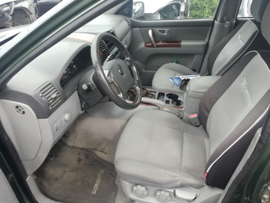 Kia Sorento 2.5 CRDI 140ps / Кия Соренто 2.5 црди НА ЧАСТИ