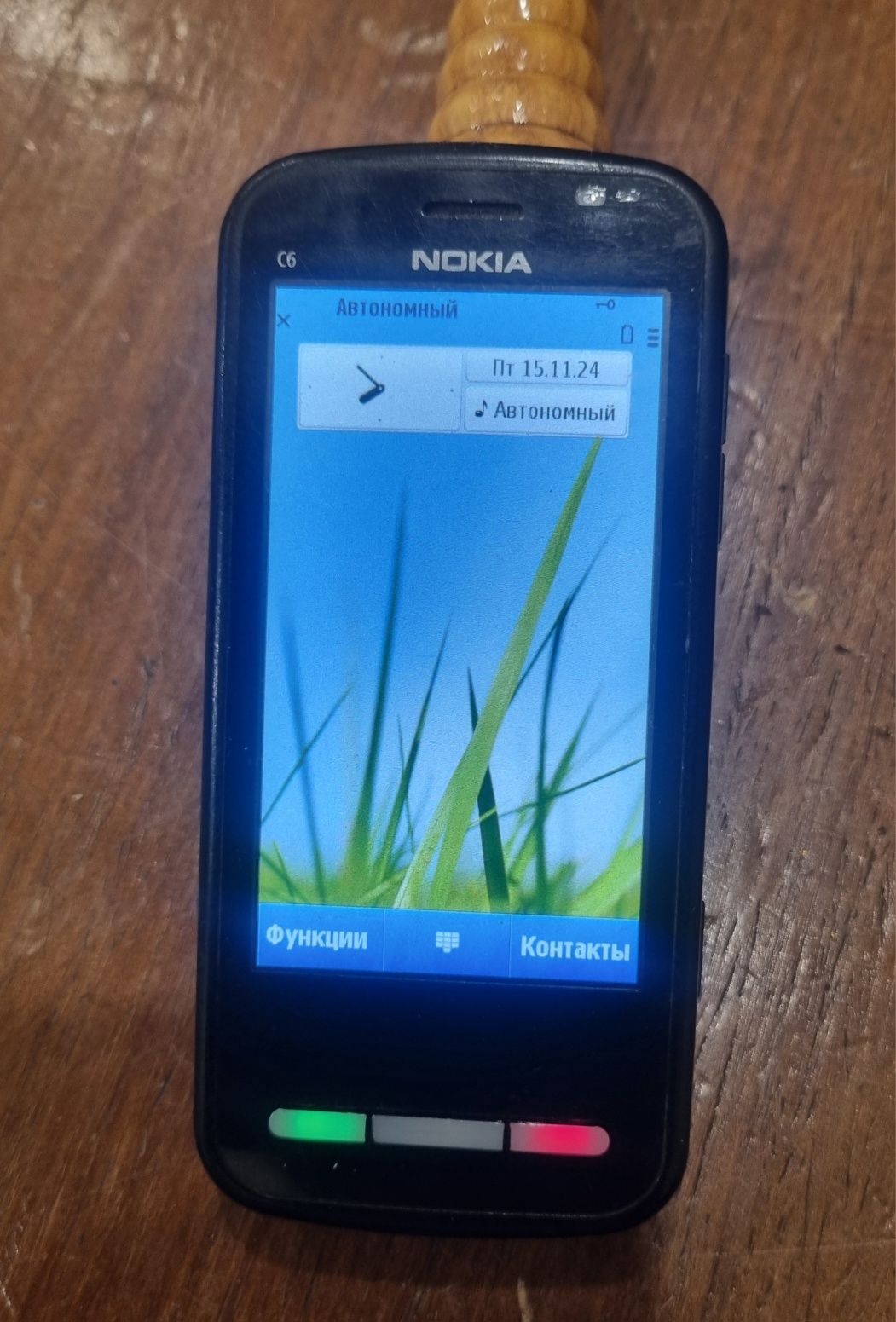 Телефон nokian c6