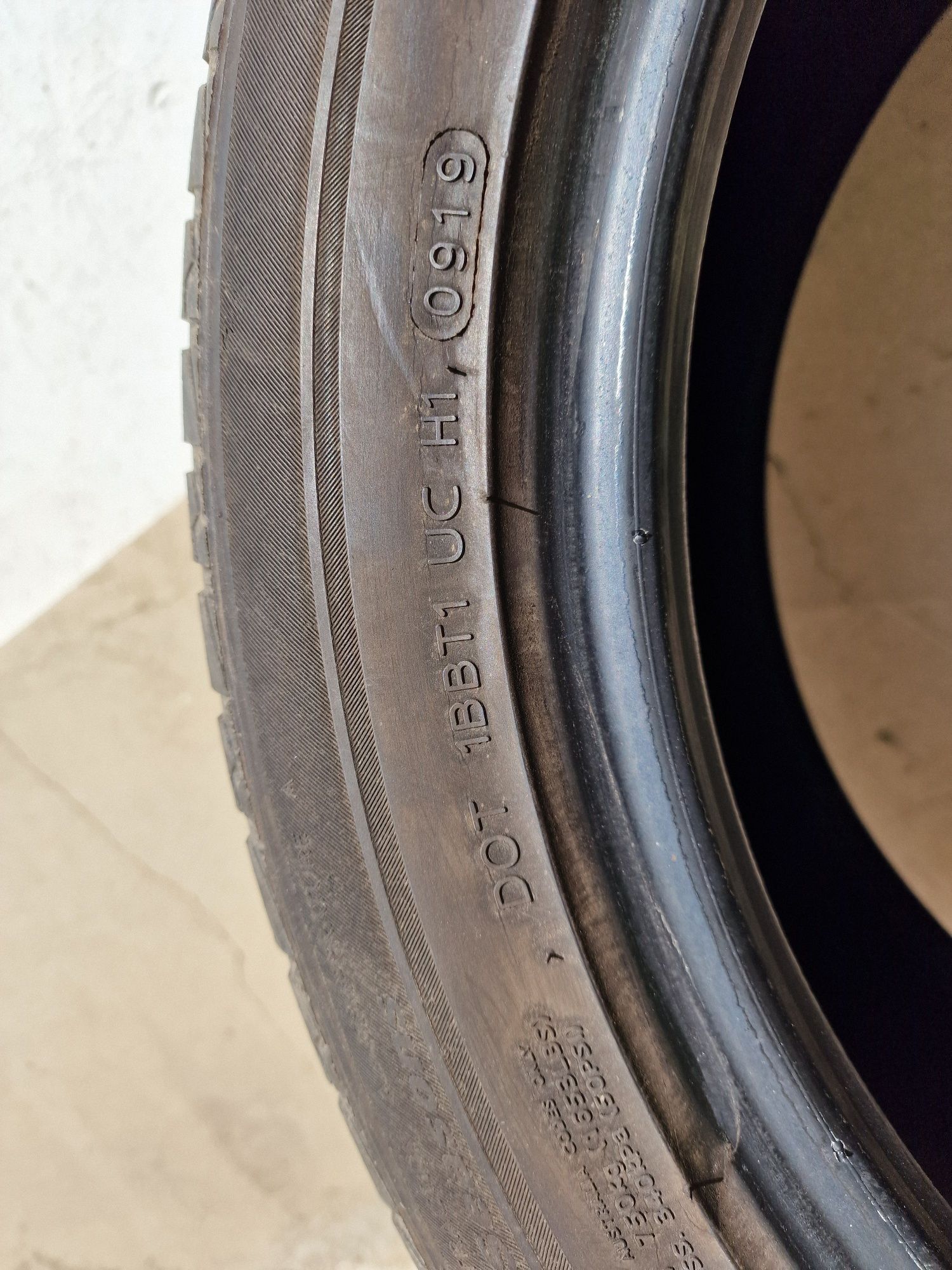 Гуми Hankook Kinergy 4s 215/55R17 всесезонни