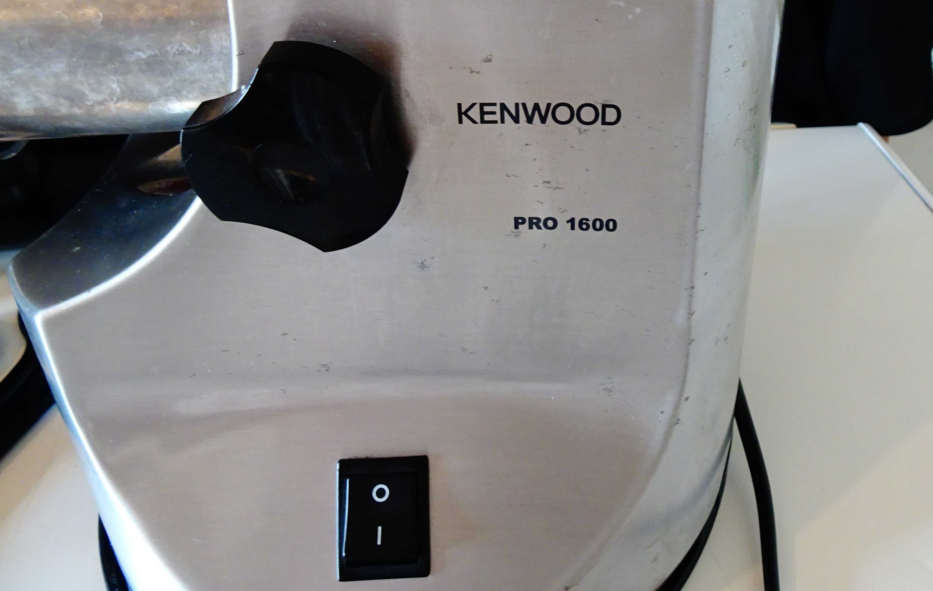 Месомелачка Kenwood 1600 Pro.