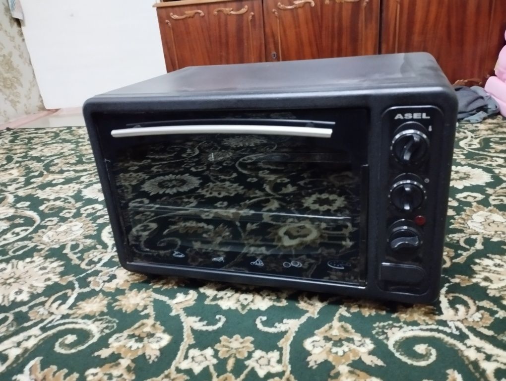 Продаю духовку на электричестве