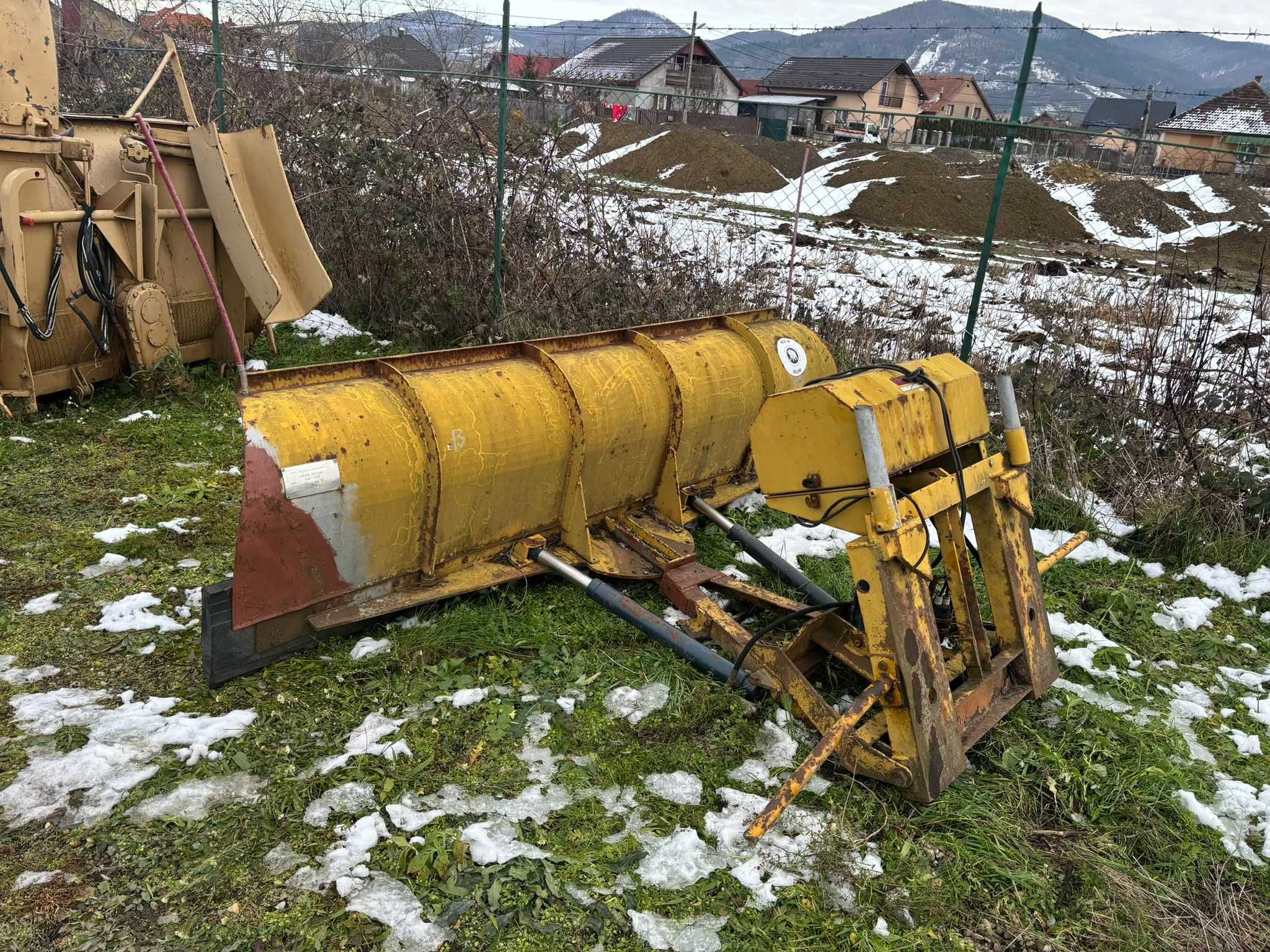 Lama de zapada , deszapezire electrohidraulica Nido 2,8 metri