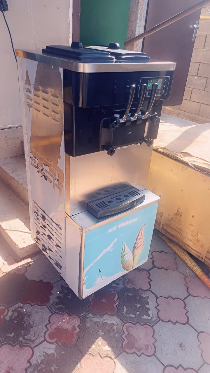 Мороженое фризер