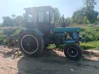 Suv nasosli traktor sotiladi