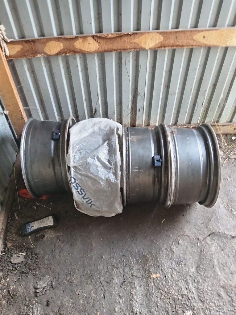 Продам титановый диски 235*45*R 18