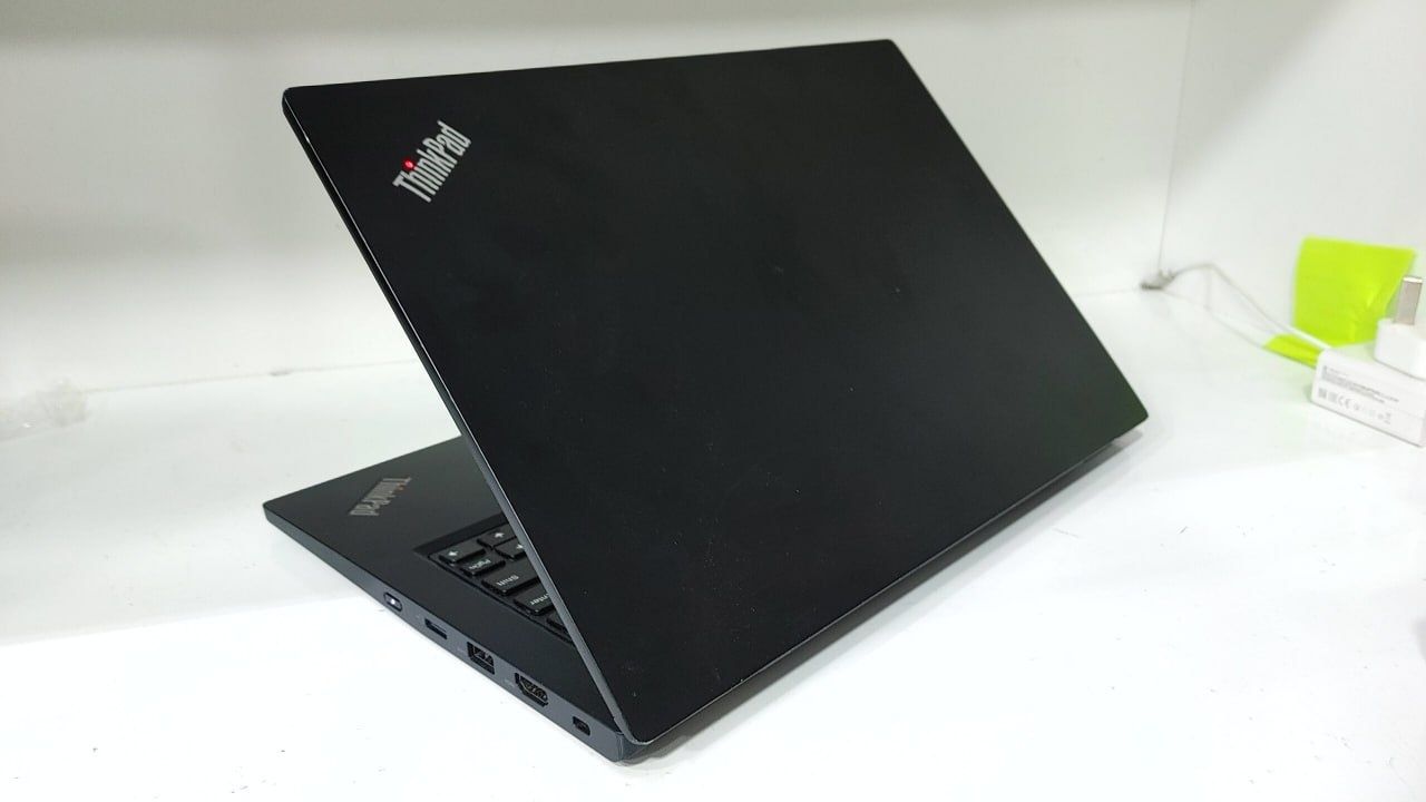 Lenovo Thinkpad sotiladi