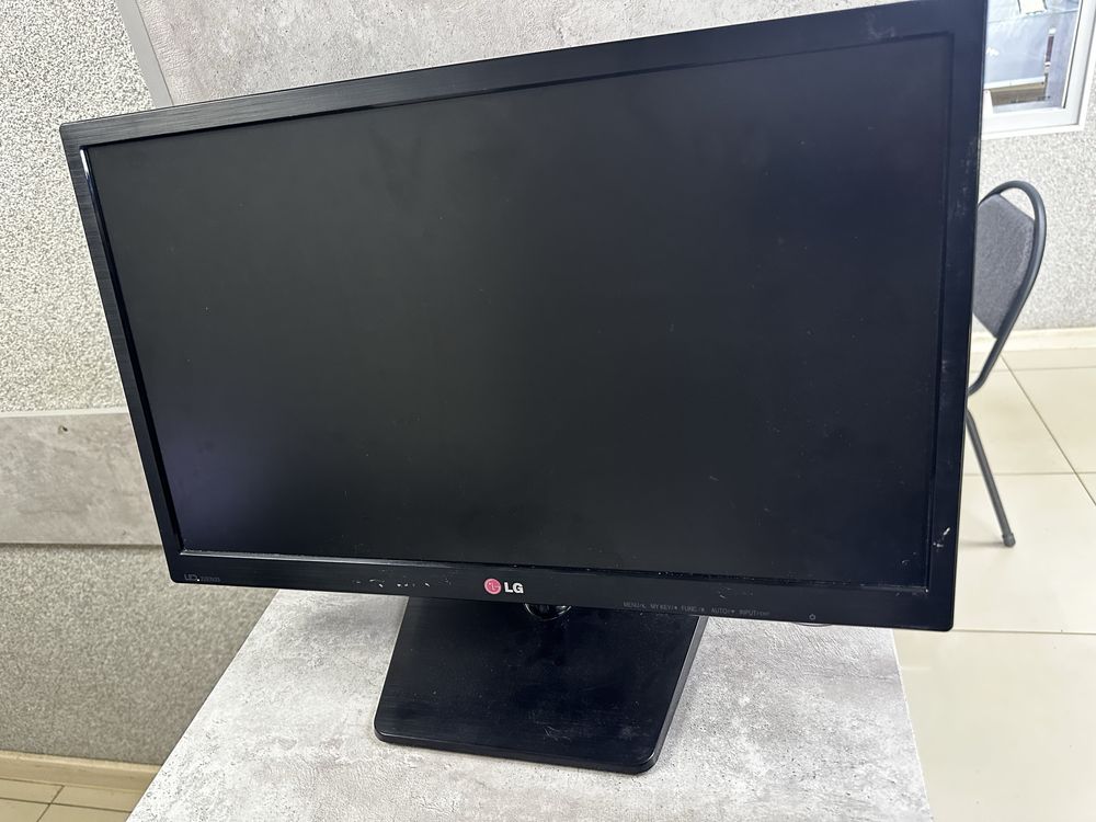 Компютерный монитор LG