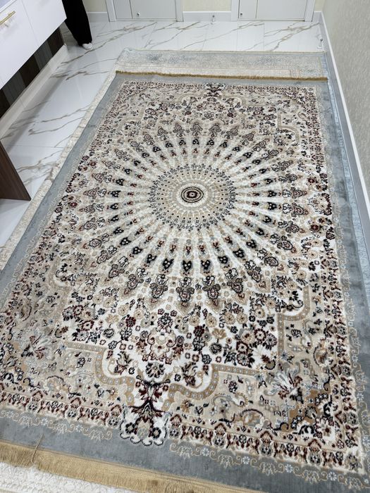 Продам ковер,в отличном состоянии