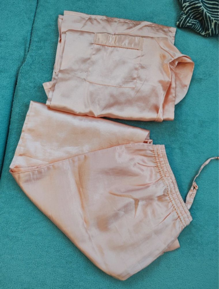 Pijamale matase 100%