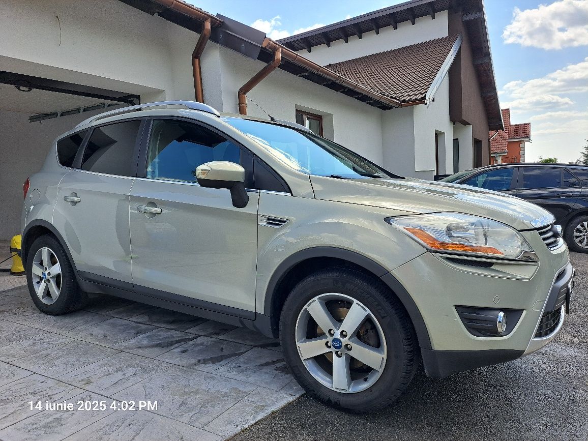 Vând Ford Kuga 4x4 an fabricație 2009