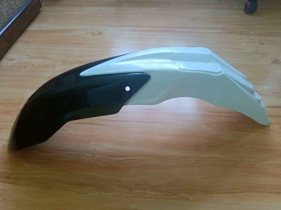 Aripă față pentru motocicletă DR 250, DR 350, DRZ 400, DR 650