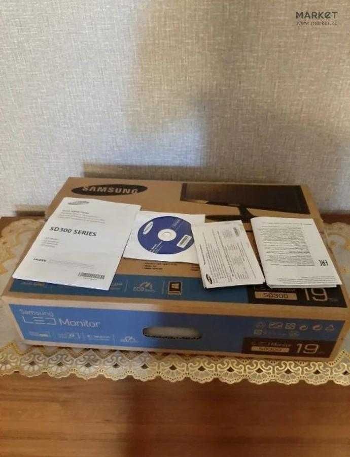 Новый Монитор 18, 5 SAMSUNG S19D300NY Black, в коробке с документами