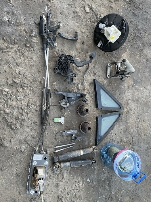 Части за фолксваген кади /volkswagen caddy 2007 г бензин  ЗАДЕН МОСТ