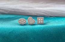 Cercei cu moissanite clasici