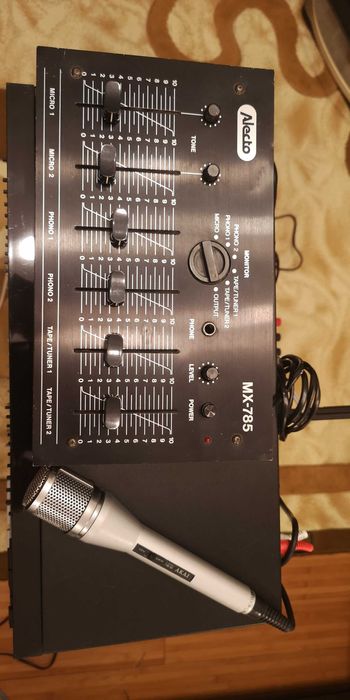 Linie audio Akai 1984 cass, tuner, eq amplificator, mixer, microfon