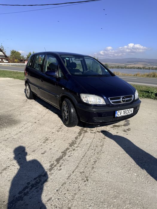 Opel zafira anul 2003