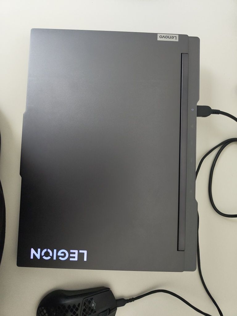 Lenovo Legion 7 Gen 7 (16, AMD)