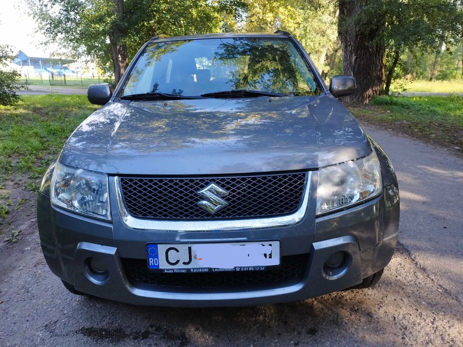 Vând Suzuki Grand Vitara 1.6 benzină, 4x4 , 2007, AC, ESP OFF, 2+1 uși