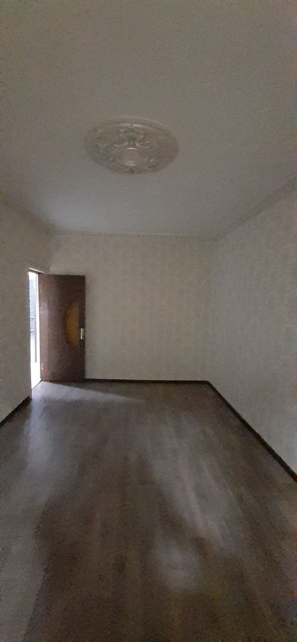 Срочно продается Кора камич 2/5 квартира сотилади